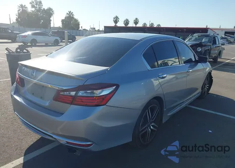 2017 Honda Accord Sport z USA, uszkodzony, nr VIN 1HGCR2F52HA234830